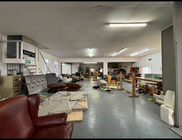 1,200M² BUSINESS FOR SALE IN GREYVILLE